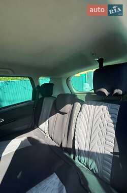 Минивэн Renault Scenic 2010 в 