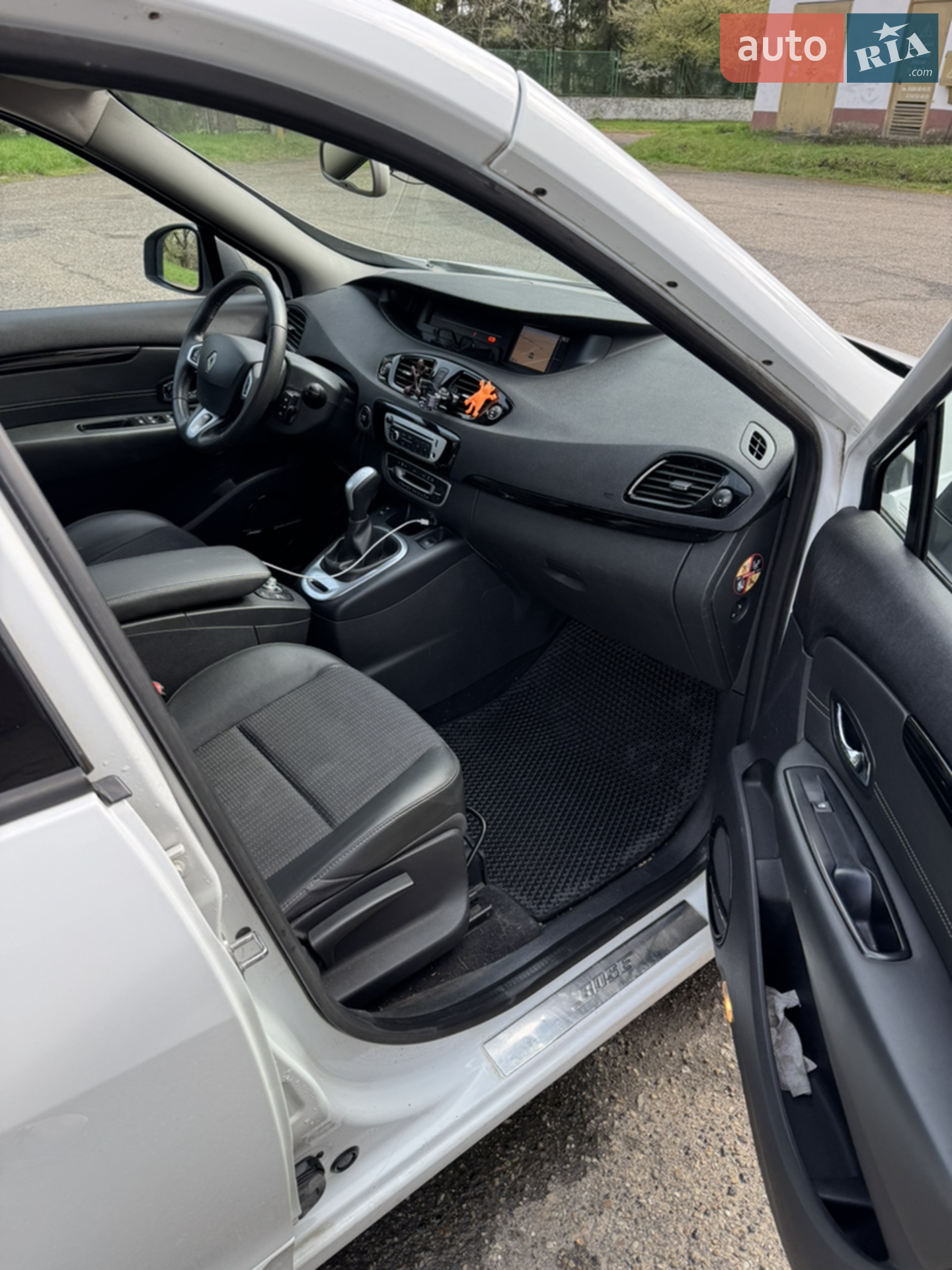 2012 Renault Scenic - мініатюра 17