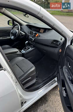 Мінівен Renault Scenic 2012 в 