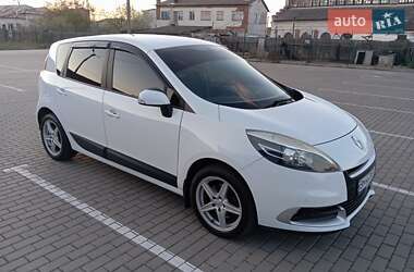 Мінівен Renault Scenic 2012 в Ромнах