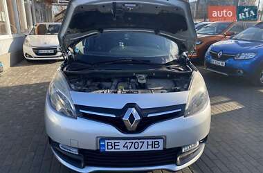 Минивэн Renault Scenic 2014 в 