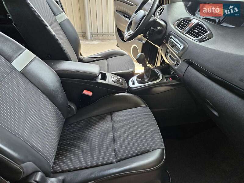 Мінівен Renault Scenic 2012 в Вінниці