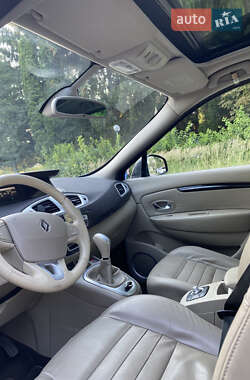 Минивэн Renault Scenic 2010 в 