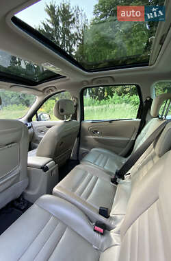 Минивэн Renault Scenic 2010 в 