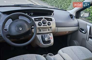 Минивэн Renault Scenic 2006 в 