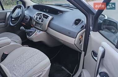 Минивэн Renault Scenic 2006 в 
