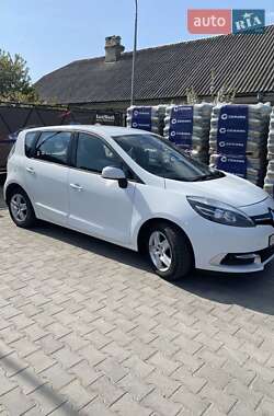 Минивэн Renault Scenic 2015 в 