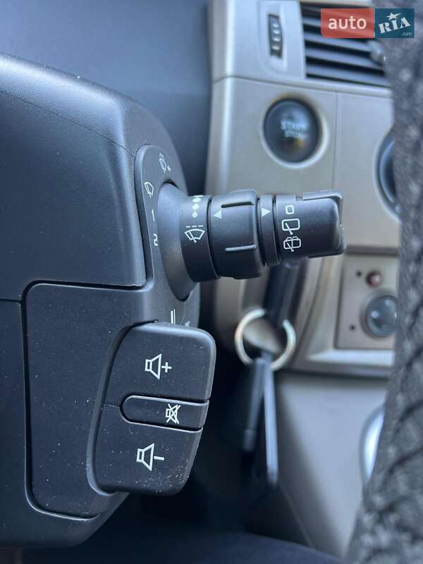 Минивэн Renault Scenic 2006 в Луцке