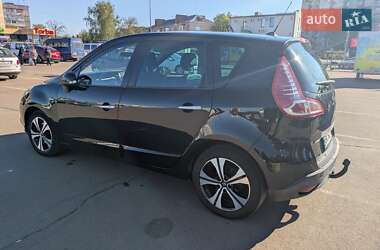 Минивэн Renault Scenic 2011 в 