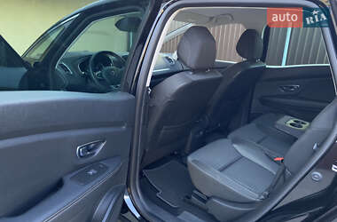 Минивэн Renault Scenic 2019 в 