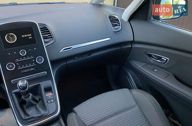 Минивэн Renault Scenic 2019 в 