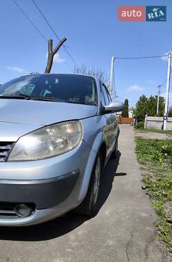 Минивэн Renault Scenic 2005 в 
