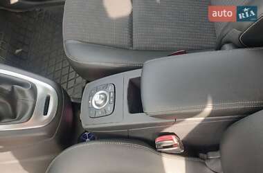 Минивэн Renault Scenic 2015 в 