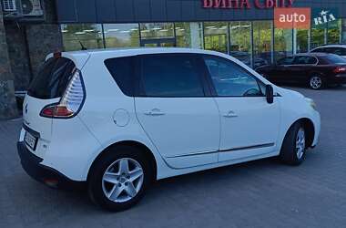 Минивэн Renault Scenic 2016 в 