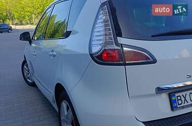 Минивэн Renault Scenic 2016 в 