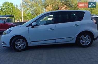 Минивэн Renault Scenic 2016 в 