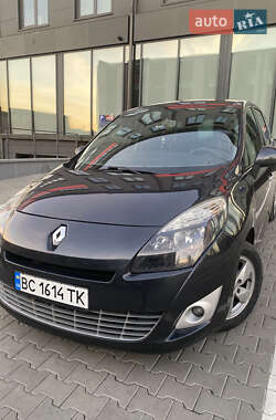 Мінівен Renault Scenic 2011 в 