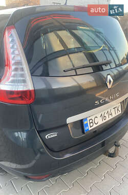 Мінівен Renault Scenic 2011 в 