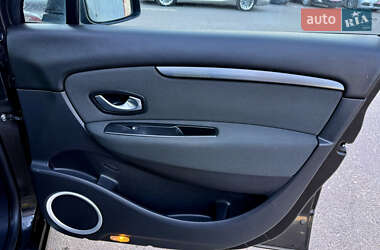Минивэн Renault Scenic 2010 в 