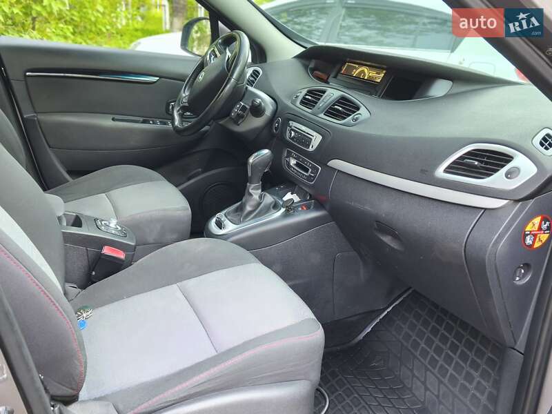 Минивэн Renault Scenic 2014 в Луцке