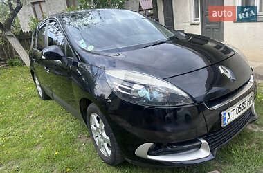 Минивэн Renault Scenic 2013 в 