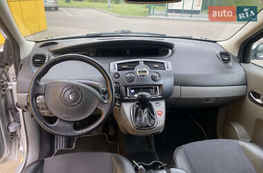 Минивэн Renault Scenic 2005 в 