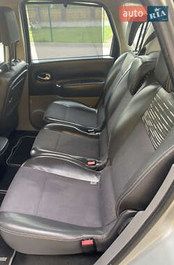Минивэн Renault Scenic 2005 в 