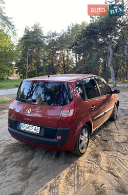 Минивэн Renault Scenic 2004 в 