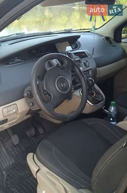 Минивэн Renault Scenic 2007 в 