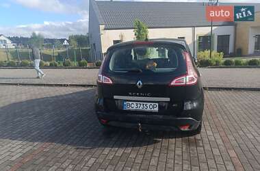 Минивэн Renault Scenic 2011 в 