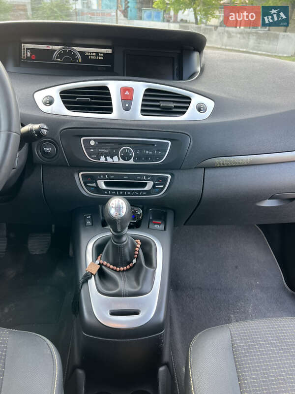 Мінівен Renault Scenic 2010 в Черкасах