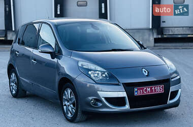 Мінівен Renault Scenic 2011 в 