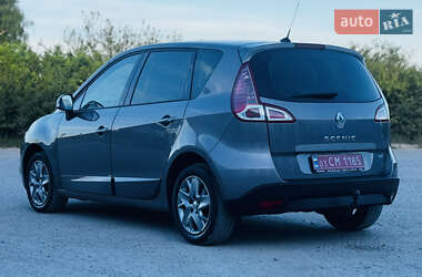 Мінівен Renault Scenic 2011 в 