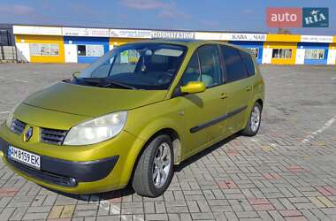 Минивэн Renault Scenic 2004 в 