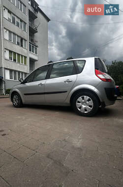 Минивэн Renault Scenic 2006 в 