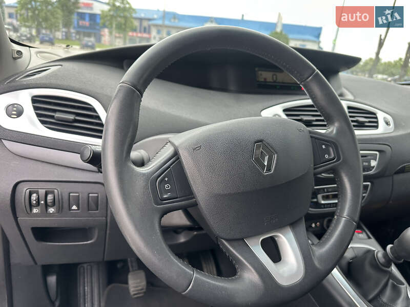 Мінівен Renault Scenic 2009 в Житомирі