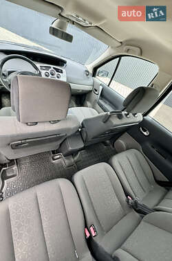 Минивэн Renault Scenic 2009 в 