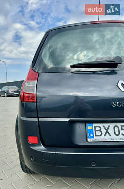 Минивэн Renault Scenic 2009 в 