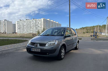 Минивэн Renault Scenic 2005 в 