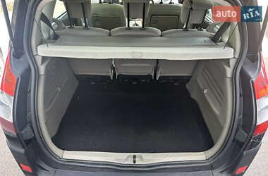 Минивэн Renault Scenic 2006 в 