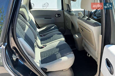 Минивэн Renault Scenic 2006 в 