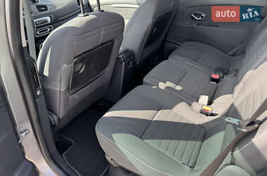 Мінівен Renault Scenic 2015 в 