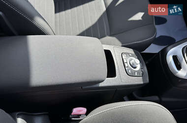 Мінівен Renault Scenic 2015 в 