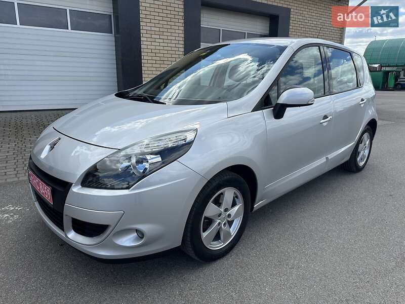 Минивэн Renault Scenic 2010 в Луцке