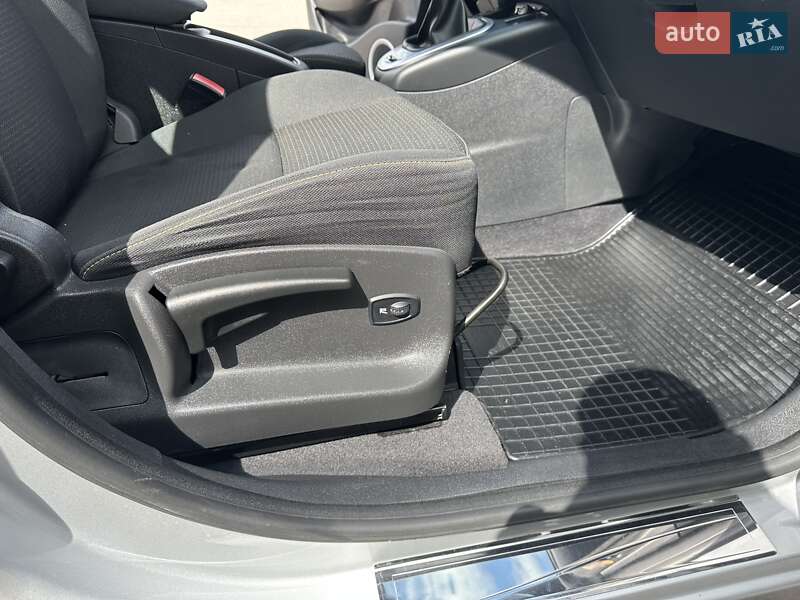 Минивэн Renault Scenic 2010 в Луцке