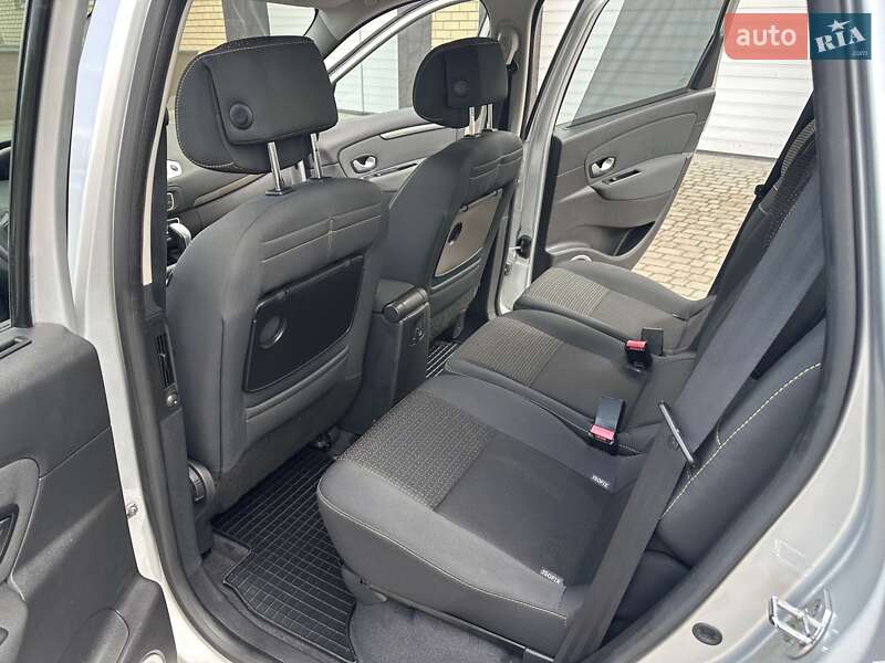 Минивэн Renault Scenic 2010 в Луцке