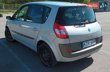 Минивэн Renault Scenic 2005 в 