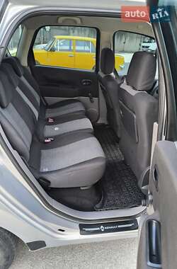 Мінівен Renault Scenic 2005 в 