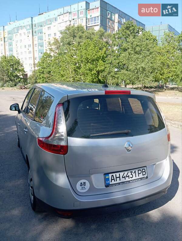 Минивэн Renault Scenic 2012 в Днепре