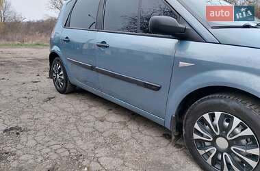 Мінівен Renault Scenic 2005 в 